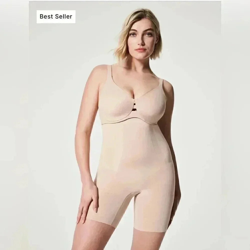 NWOT SPANX OnCore High-Waisted Mid-Thigh Short S